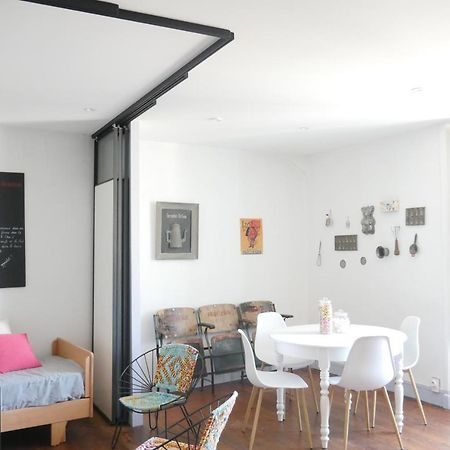 Surprenantes - La Biscuiterie Apartamento Exterior foto